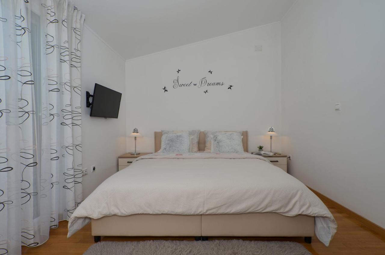 Apartmani Adela โซลิน ภายนอก รูปภาพ