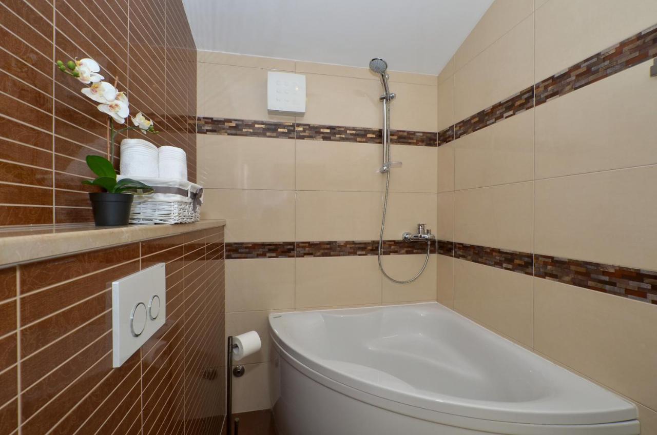 Apartmani Adela โซลิน ภายนอก รูปภาพ