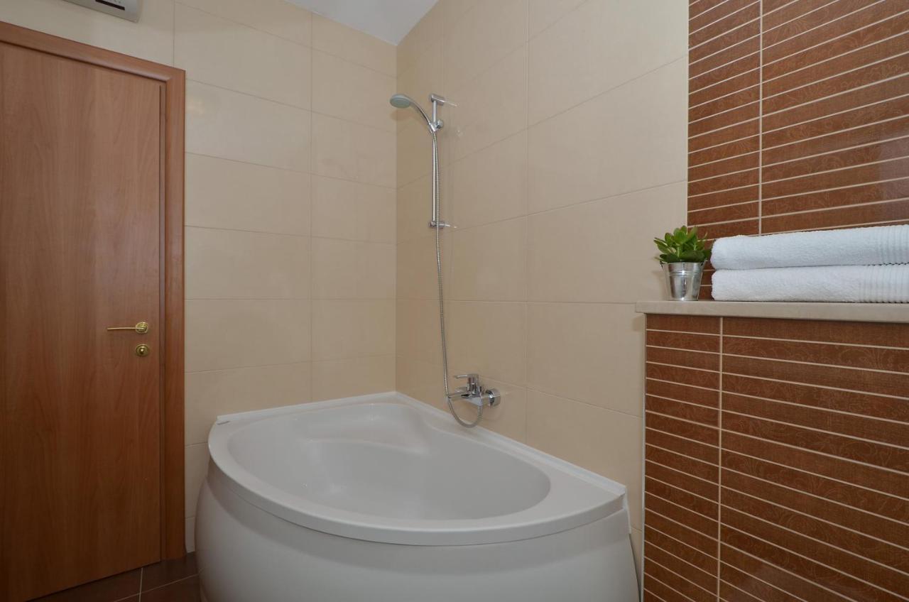 Apartmani Adela โซลิน ภายนอก รูปภาพ